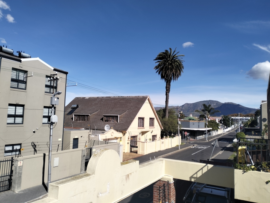 2 Bedroom Property for Sale in Wynberg Western Cape